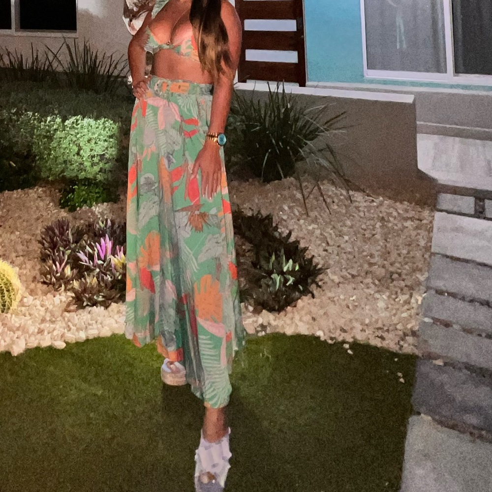 Matching set - Picture 2 of 3